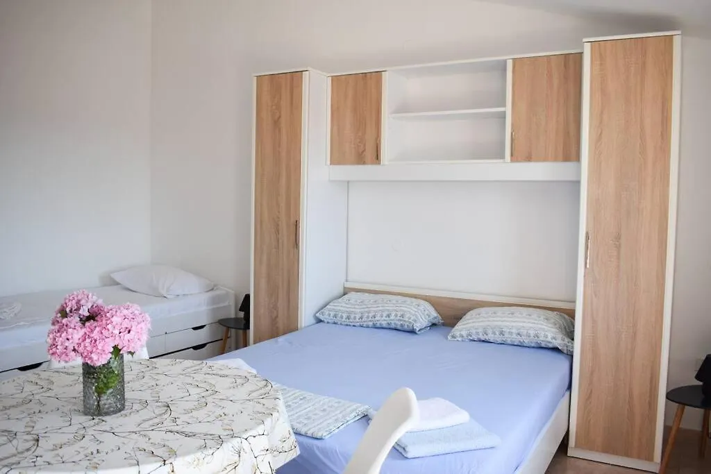 Chianti Apartment Pula Croatia